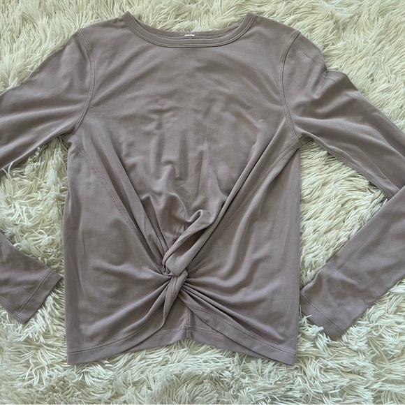 Bundle Of 2: Lululemon Crescent Long Sleeve - Picture 7 of 13